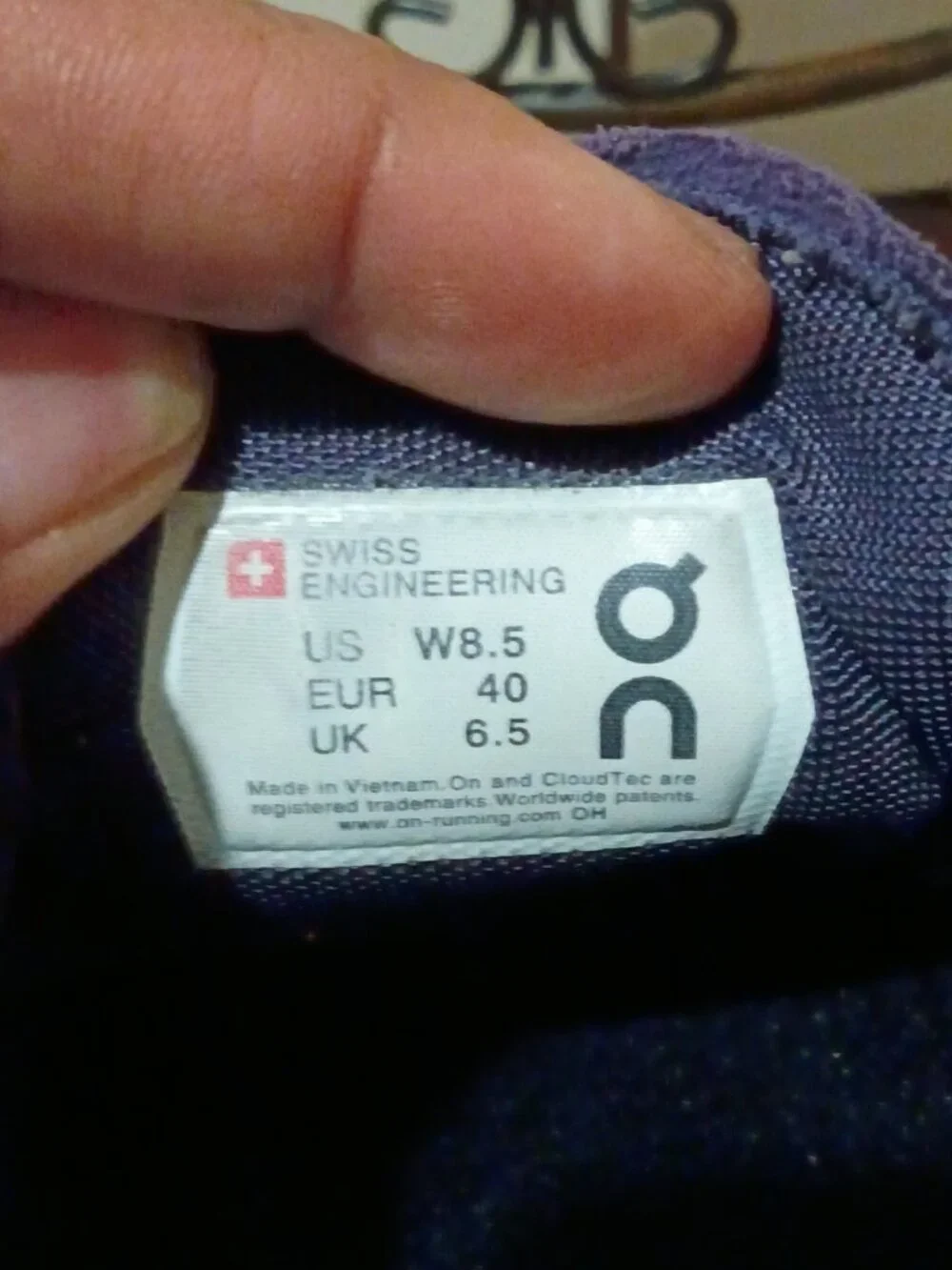 On Cloud Women’s 8.5 Purple Violet Tide Helion Cloudtec Swiss Running Sneakers